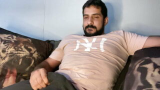 arab of the big cock leaving his hard cock and cumming a lot squirting cum