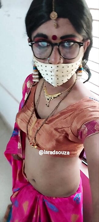 Indian sexy crossdresser Lara D’Souza sexy saree video