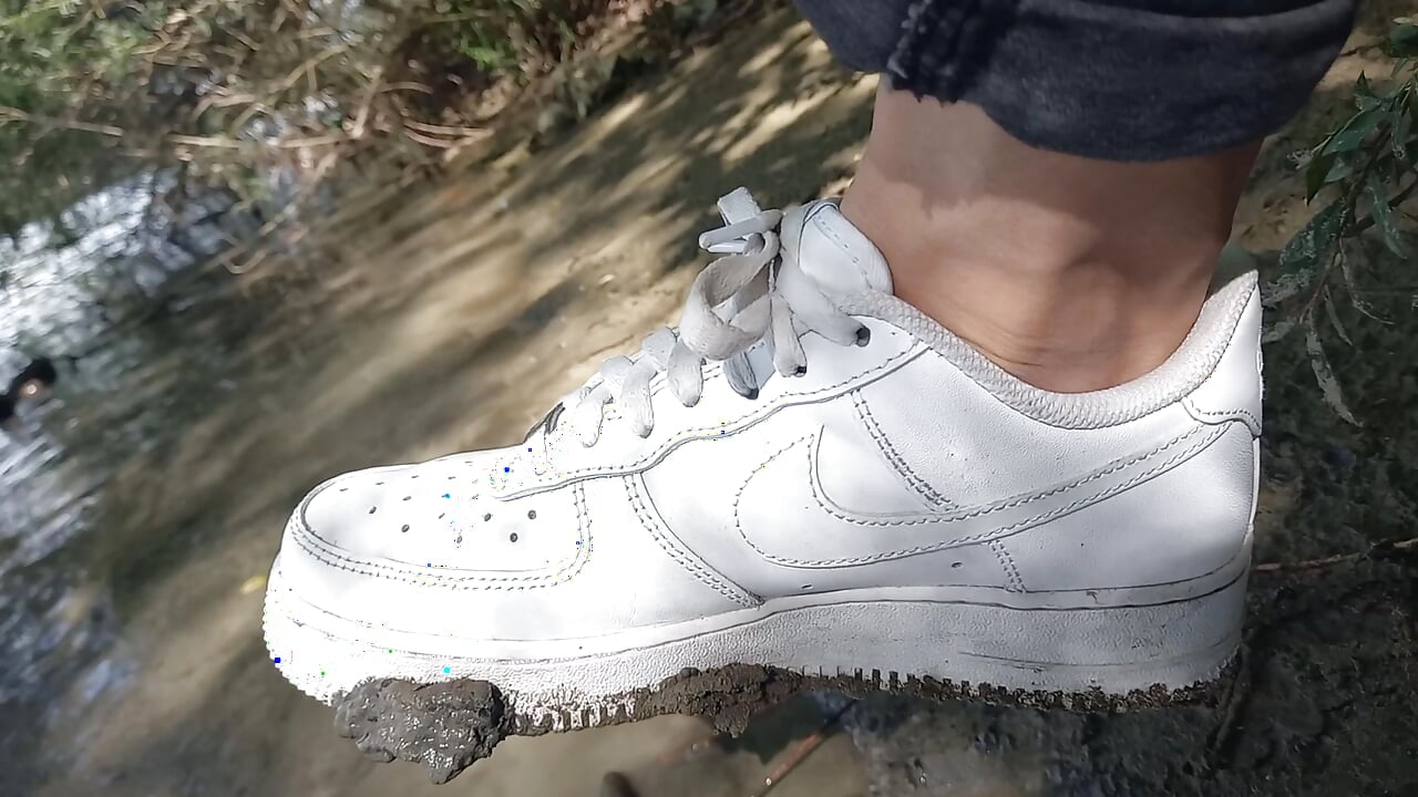 Jon Arteen plays in the mud with his new sneakers Nike Air Force One AF1 sockless. Boy foot fetish gay porn video  This twink tr