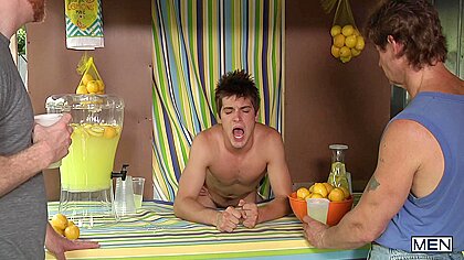 Johnny Rapid And Matt Wellington – Johnny Juice – Nail