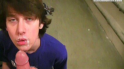 A Sleazy 18yo teen 18+ With Chaotic Hairstyle Sucks Off