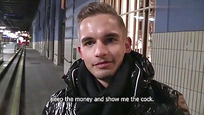 Ce Hetero Tcheque Est Tres Sexy Et Aime La Bite